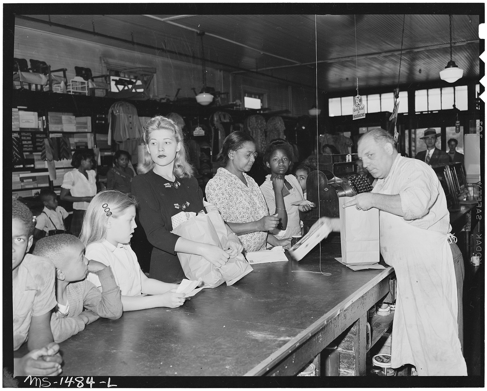 Lee, Russell, 1903-1986, Photographer